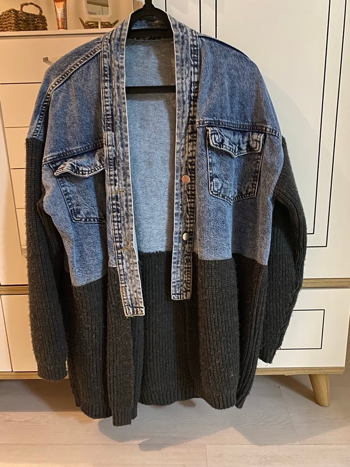 Gri Triko ve Denim Kombinli Hamile Hırkası - Görsel 3