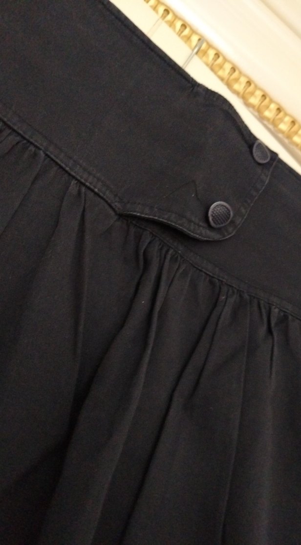 Siyah Midi Etek Rahat Kesim - Görsel 2