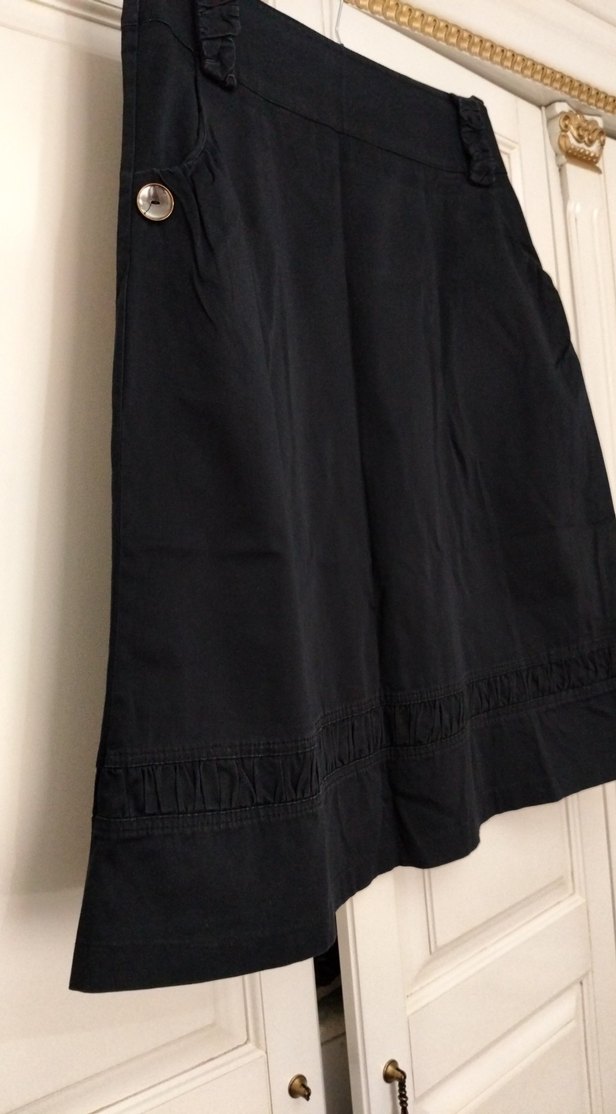 Düğmeli Siyah Midi Etek - Görsel 2