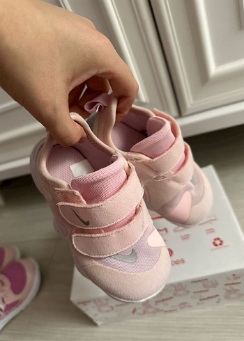 Kızlar için Pembe Cırt Cırtlı Sneaker NİKe - Görsel 2