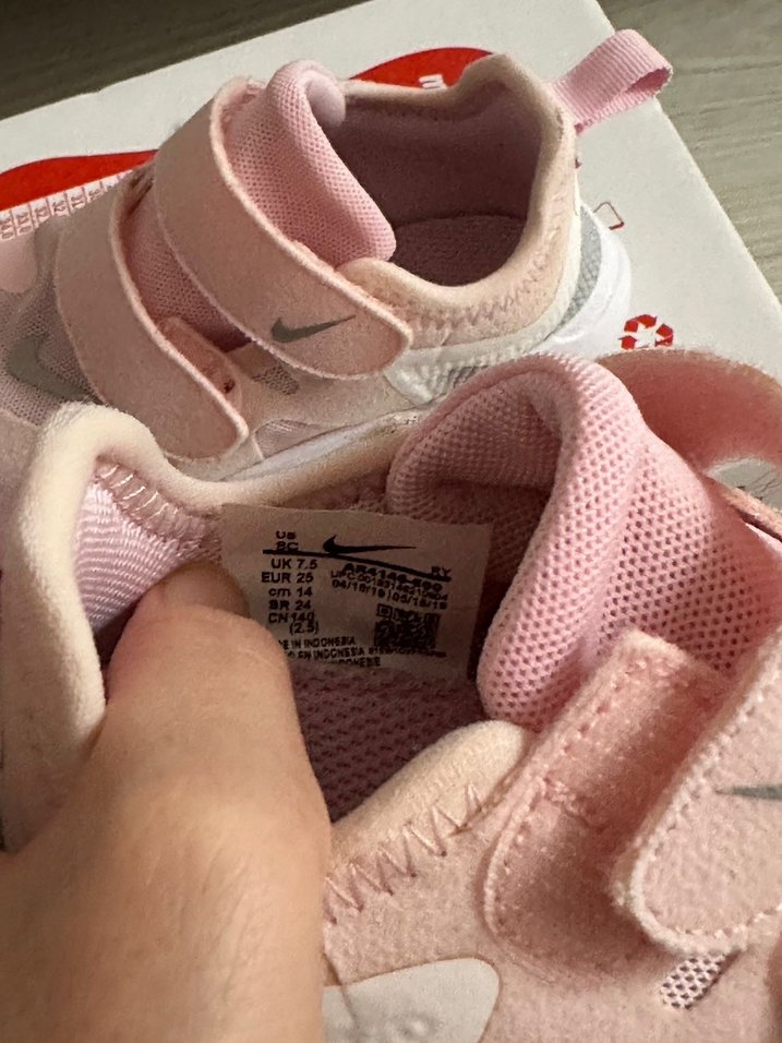 Kızlar için Pembe Cırt Cırtlı Sneaker NİKe - Görsel 5