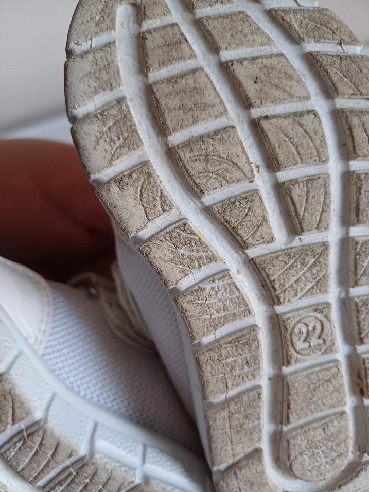 Kız Çocuk Beyaz Cırtlı Spor Ayakkabı - Görsel 3