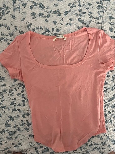 Toz pembe bluz