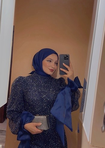 Uzun Kollu Lacivert Desenli Uzun Elbise - Görsel 9