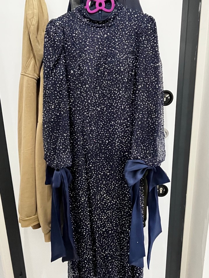 Uzun Kollu Lacivert Desenli Uzun Elbise - Görsel 2