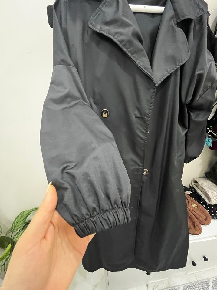 Düğmeli Siyah Kadın Uzun Trençkot - Görsel 2