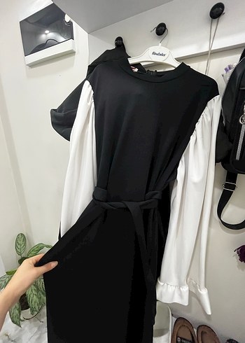 Siyah Beyaz Uzun Kollu Midi Elbise - Görsel 2