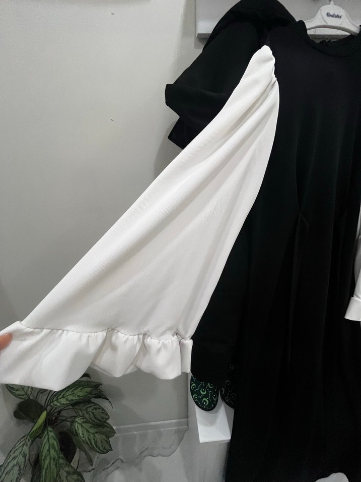 Siyah Beyaz Uzun Kollu Midi Elbise - Görsel 3