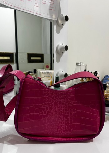 Pembe Deri Yılan Desenli Tokalı Çanta - Görsel 2