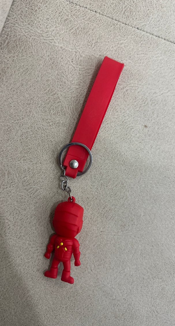 Kırmızı Marvel Zincirli Anahtarlık - Görsel 2