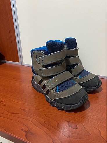 26 Beden lacivert Renk Adidas çocuk bot