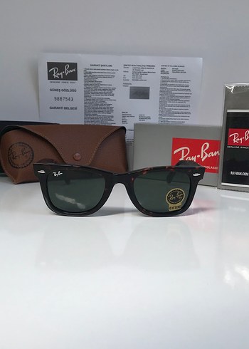 Ray Ban