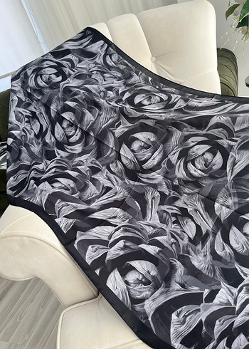 Siyah rose model şal