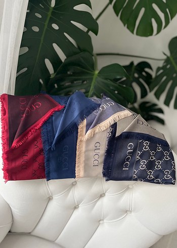 Diğer Çift taraflı Gucci Kaşmir şal