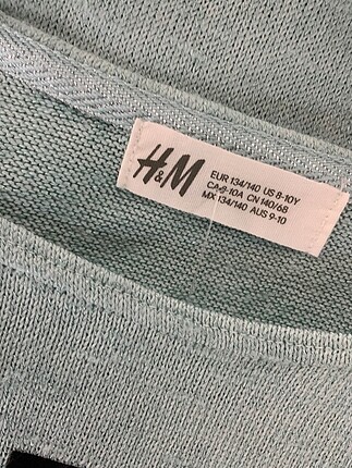 12-13 Yaş Beden H&M Kazak %70 İndirimli.