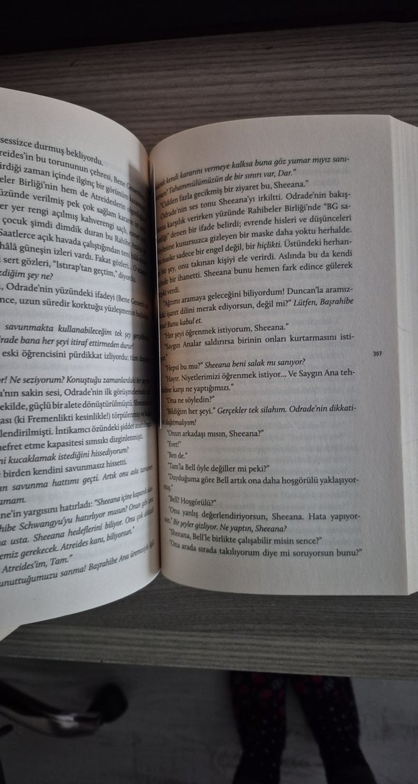 Dune Rahibeler Meclisi- Frank Herbert Bilim Kurgu Romanı - Görsel 2