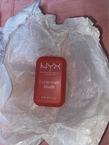 NYX buttermelt blush