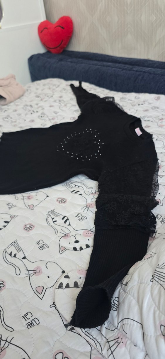 Kız Çocuk Siyah Nakışlı Triko Bluz - Görsel 4