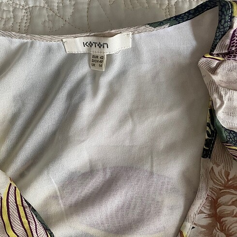 Koton koton 42-44 bedene uygun çiçek desenli elbise anvelop