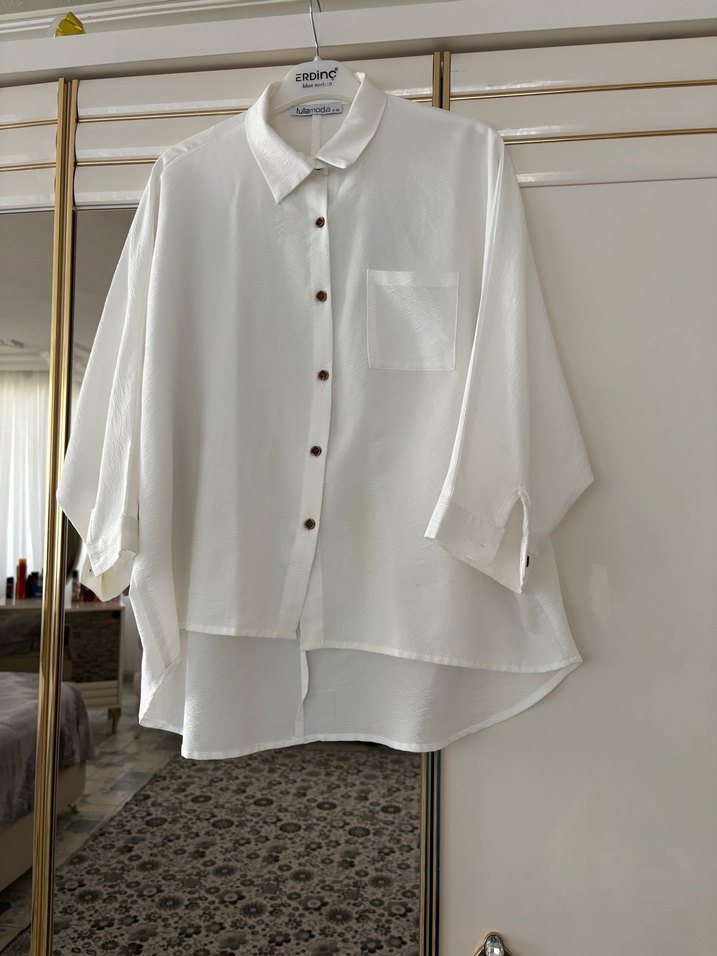 Düğmeli Beyaz Keten Gömlek - Görsel 2