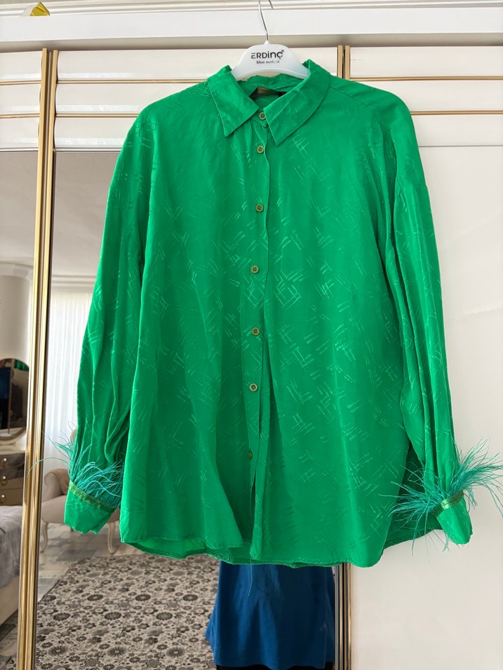 Parlak Yeşil, Düğmeli, Uzun Kollu Kadın Gömlek - Görsel 3