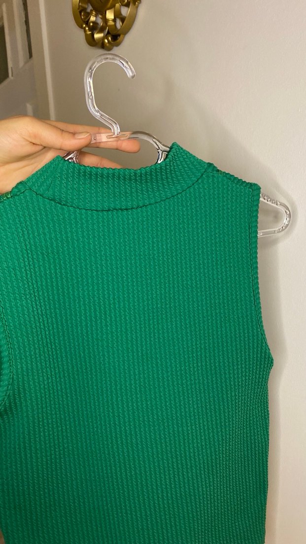 Yeşil Zincir Detaylı Yüksek Yaka Kolsuz Süveter - Görsel 3