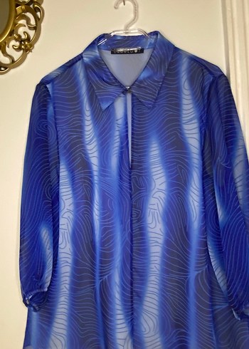 Mavi V Yaka Bağlamalı Kadın Gömlek - Görsel 3