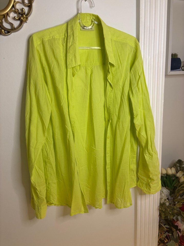 Parlak yeşil gömlek - Görsel 2
