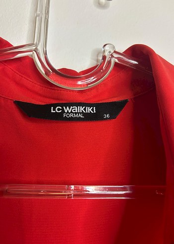 Kırmızı Düğmeli Kadın Uzun Kollu Gömlek - Görsel 3