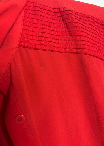 Kırmızı Düğmeli Kadın Uzun Kollu Gömlek - Görsel 9