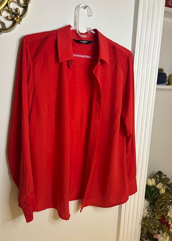 Kırmızı Düğmeli Kadın Uzun Kollu Gömlek - Görsel 7