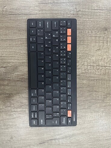 Samsung trio klavye