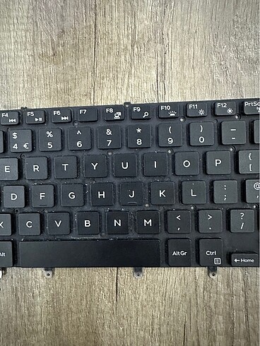 Beden Dell xps 15 orjinal klavye