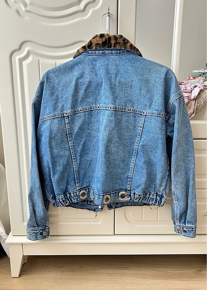 Zara leopar detaylı kot ceket - Görsel 2