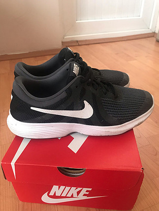 Nıke spor ayakkabı