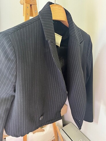 Crop blazer