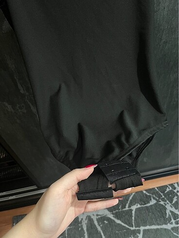 s Beden siyah Renk bağlamalı çıtçıtlı üst hiç kullanmadım