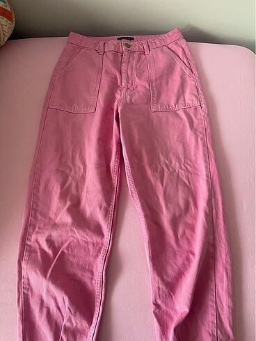 pembe pantolon