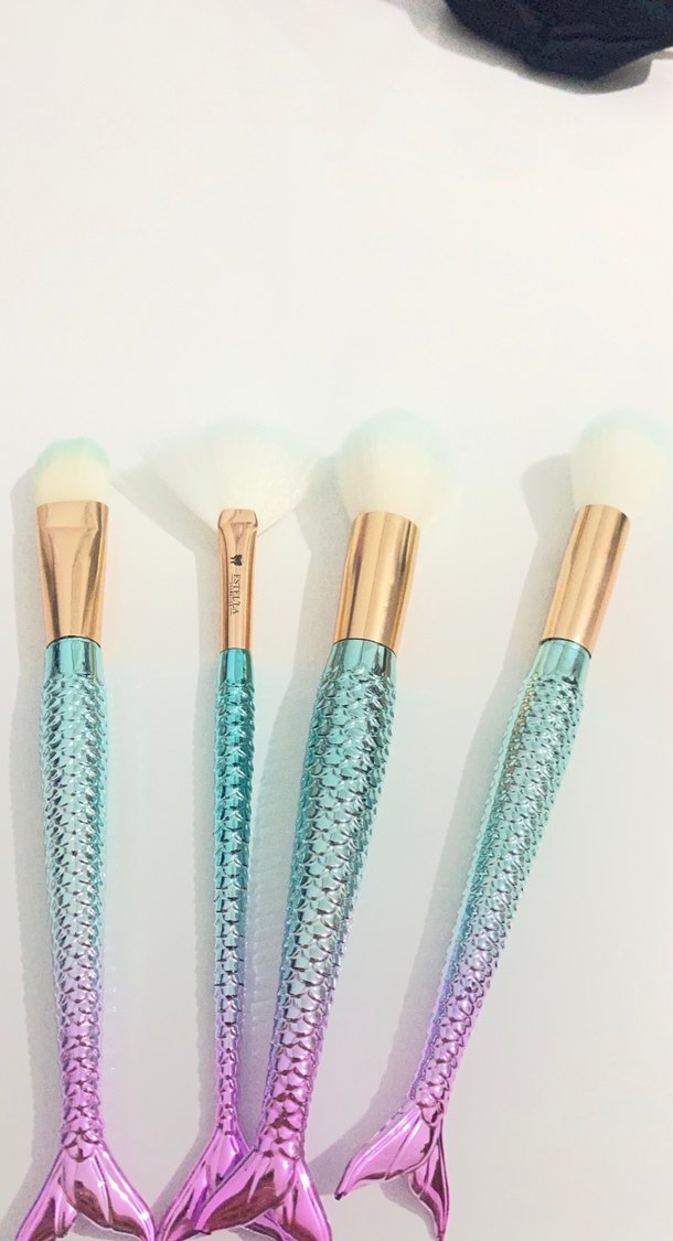 Pastel Renkli Denizkızı Makyaj Fırça Seti - Görsel 2