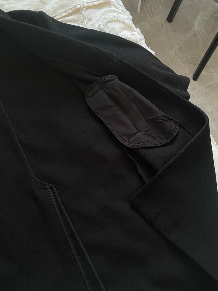 Bershka Siyah Kaban - Görsel 4