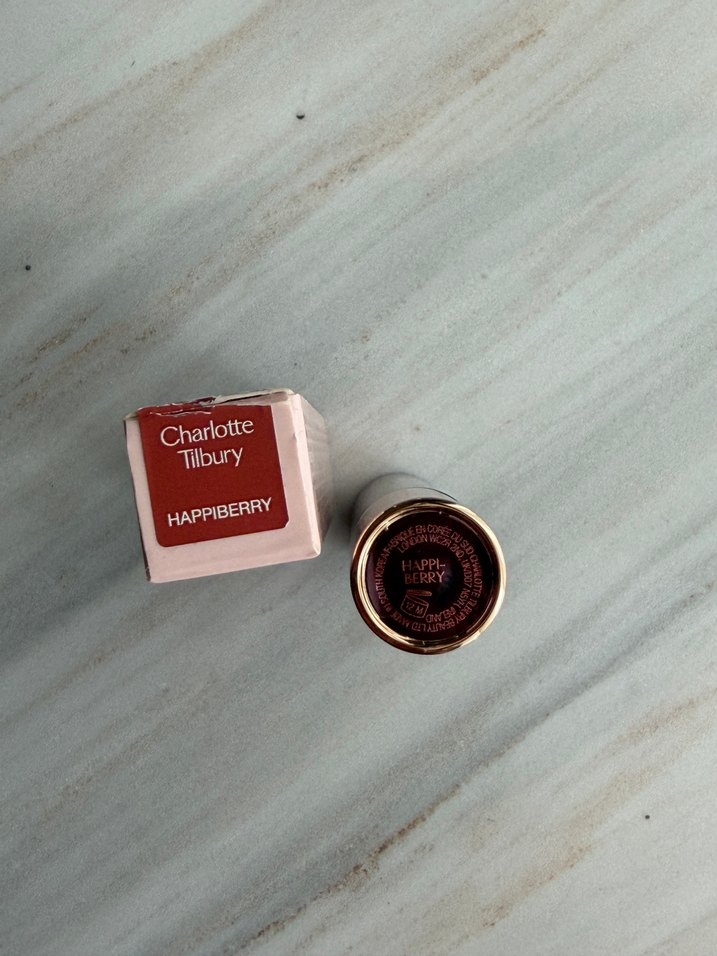 Charlotte Tilbury Hyaluronic  Happikiss - Görsel 3