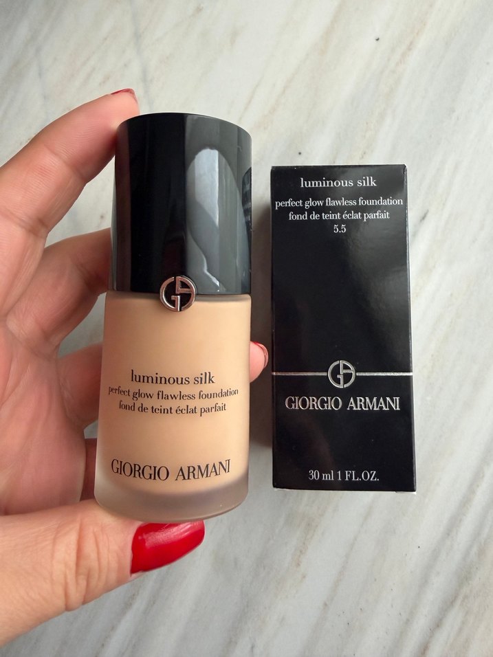 Giorgio Armani Luminous Silk Fondöten 5.5 Beige - Görsel 2