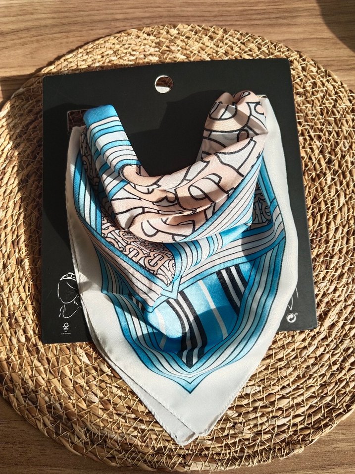 Mavi Bohem Tarzı Kadın Fular - Görsel 2