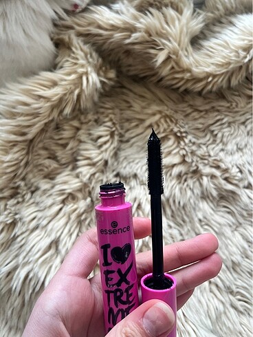 Beden essence l love extreme maskara