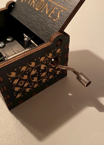 Game of Thrones Oyma Ahşap Müzik Kutusu - Görsel 4