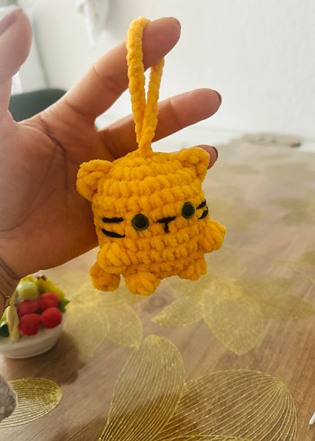 Sarı Örgü Kedi Oyuncağı - Görsel 3