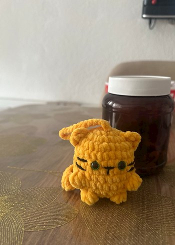 Sarı Örgü Kedi Oyuncağı - Görsel 2