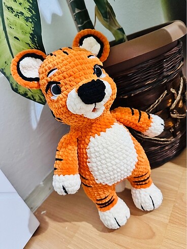 Amigurumi oyuncak kaplan