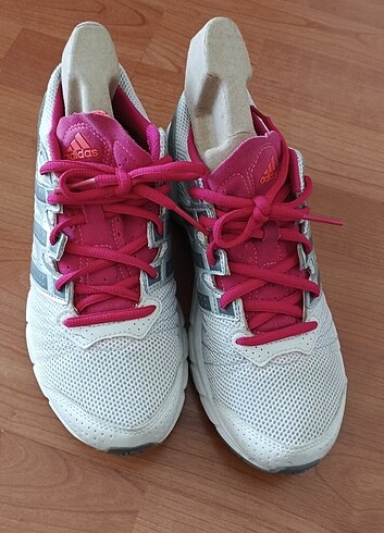 Adidas kadın spor ayakkabı 
