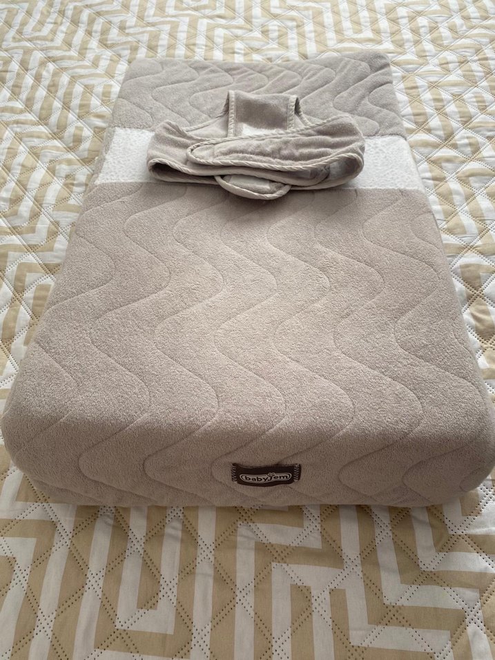 Bej ve Gri Çocuk Uyku Minderi ve Kemer - Görsel 4